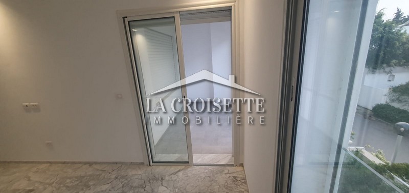 Appartement S+3 avec chambre de service à La Soukra